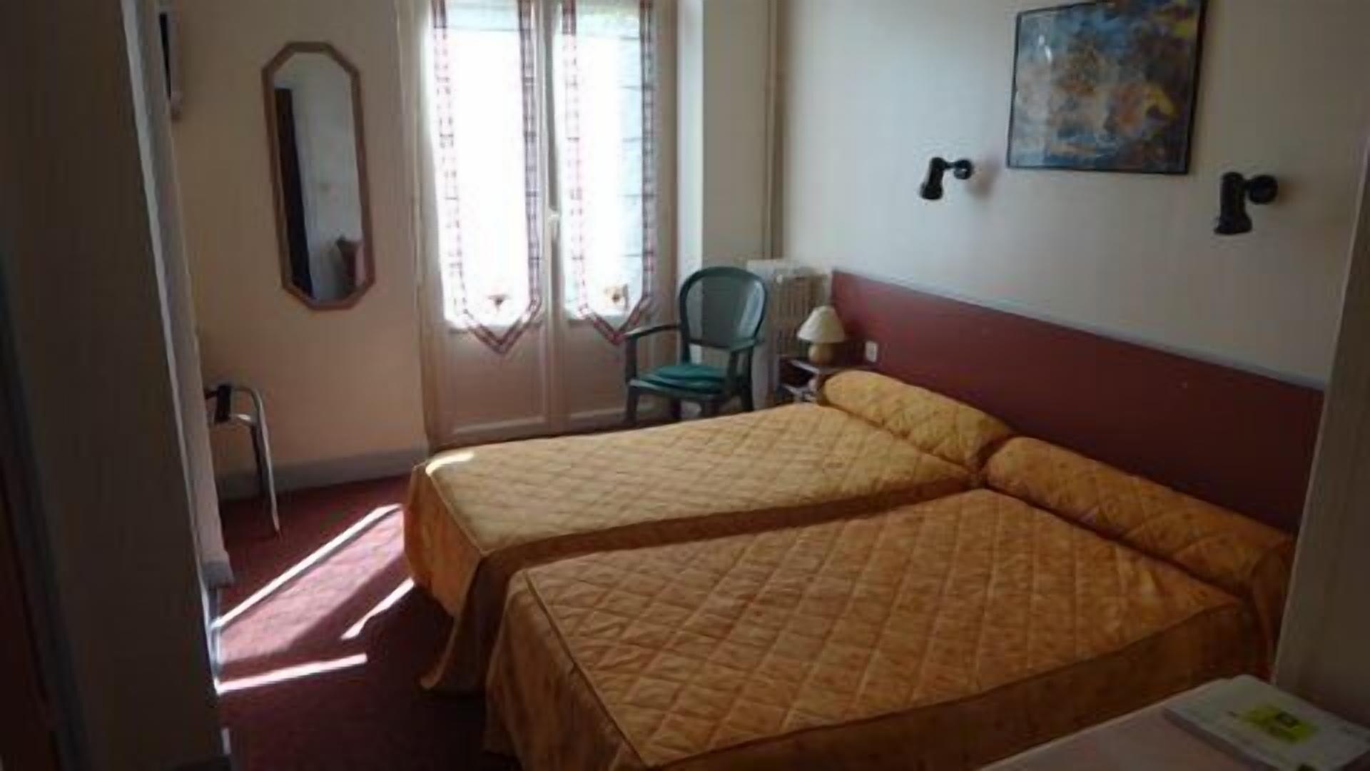 Hotel Au Val Dore La Bourboule Exterior photo