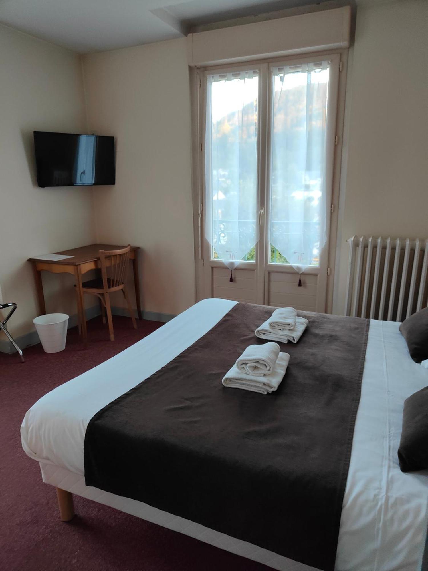 Hotel Au Val Dore La Bourboule Exterior photo