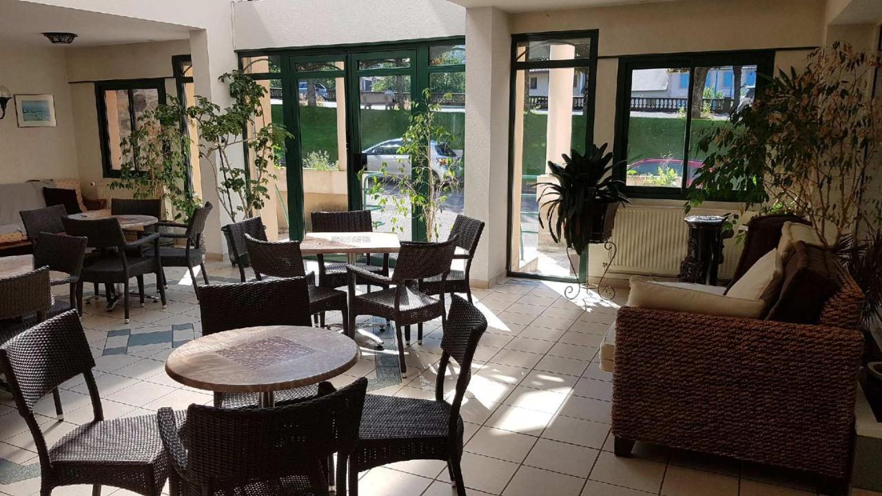 Hotel Au Val Dore La Bourboule Exterior photo